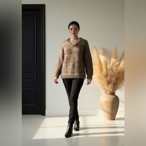 Quality!!!! Earth tone hand knit by Vancouver Island artisan! Very thick knit!